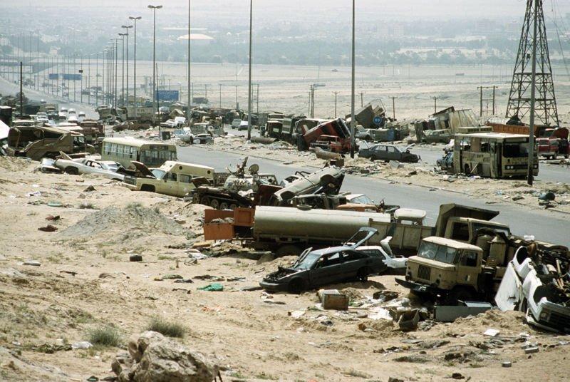 Jalan Raya Kematian mengacu pada jalan antara Kuwait dan Basra di mana warga sipil dan unit kecil tentara Irak yang mundur diserang secara brutal dan dihancurkan sepenuhnya oleh pesawat Amerika selama serangan Koalisi PBB dalam Perang Teluk, pada malam tanggal 26 Februari - 27 Februari 1991.