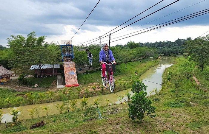 Jambi Paradise menjadi salah satu tempat wisata yang lagi hits di Jambi dan cocok untuk liburan bareng keluarga.