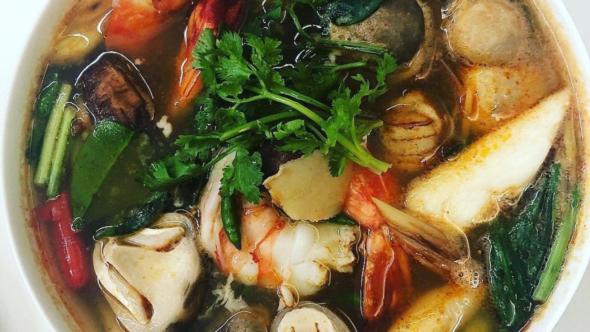 Jay Fai, satu tom yum terbaik di Bangkok Thailand.