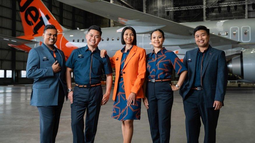 Maskapai penerbangan Australia, Jetstar meluncurkan seragam barunya pada Senin (4/3/2024).