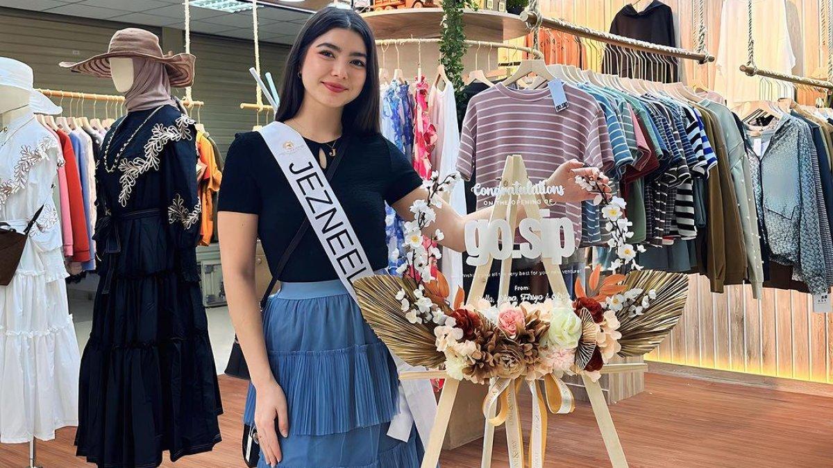 Favorite Miss Universe Indonesia 2023 Jezneel Ross punya toko di Little Bangkok Pasar Tanah Abang, Jakarta.
