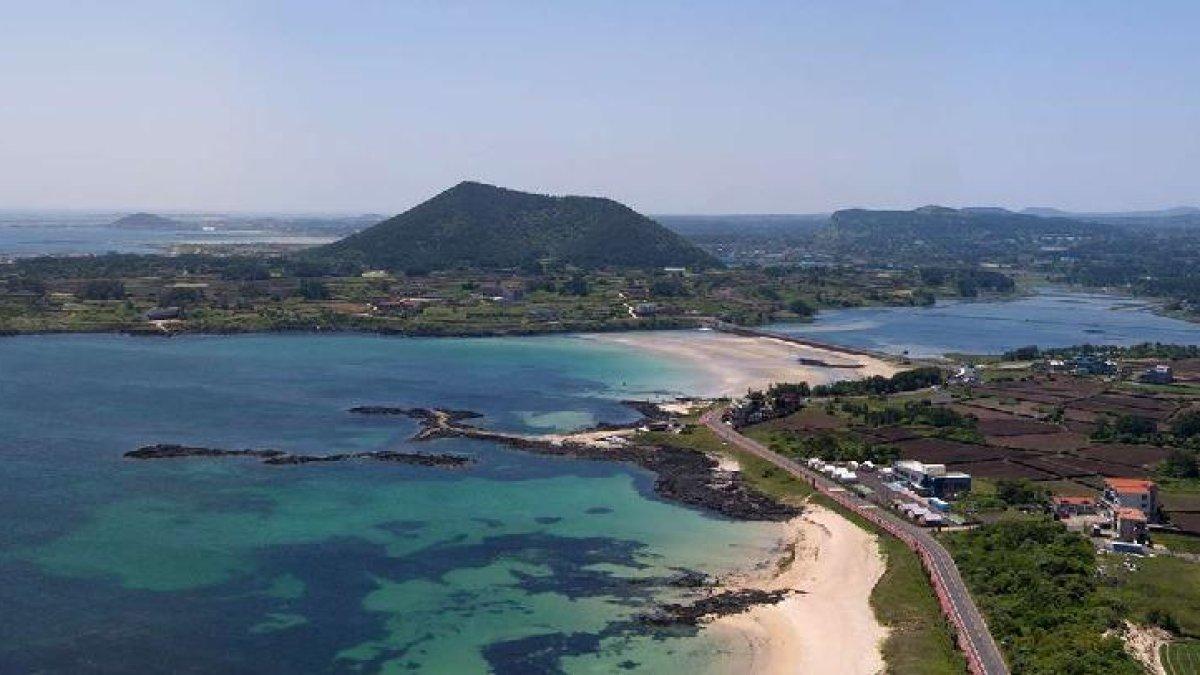 Jimibong, satu tempat wisata terbaik di Pulau Jeju Korea Selatan.