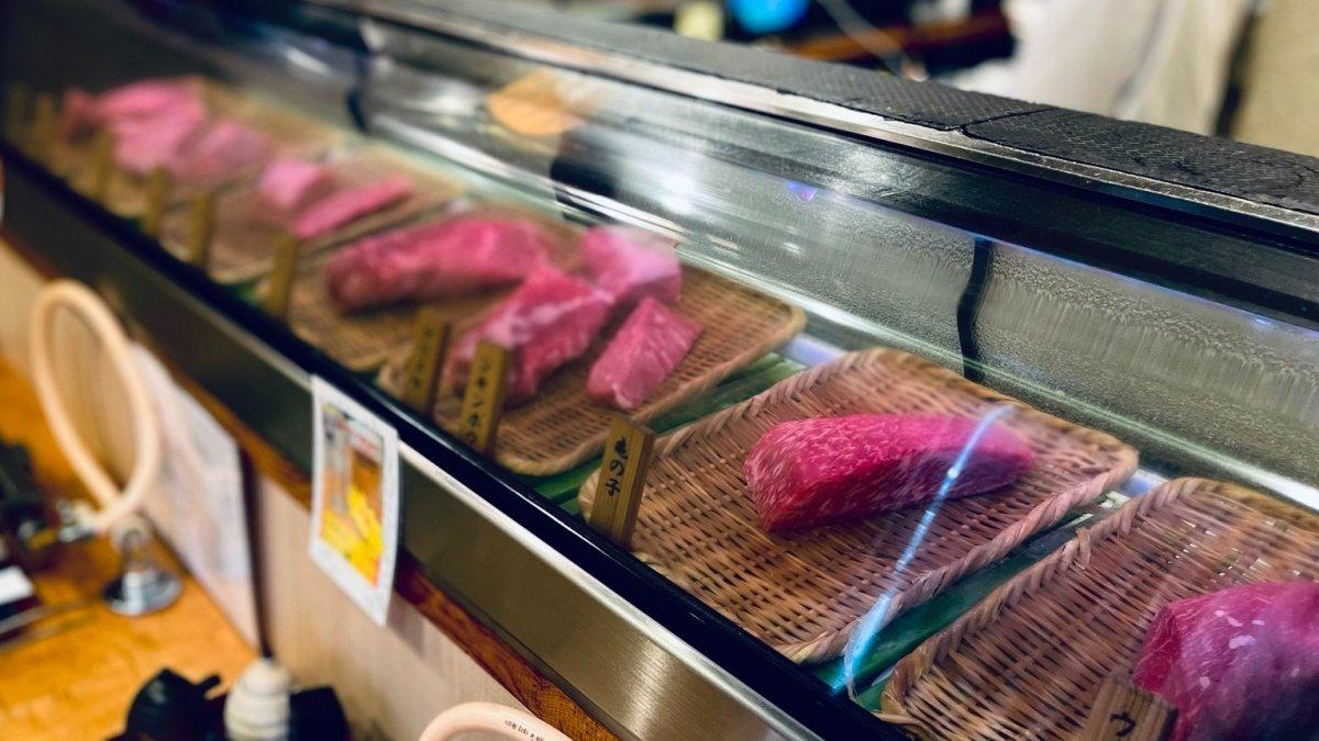 Jiromaru Akihabara, satu restoran terbaik di Tokyo Jepang yang bisa kamu kunjungi tanpa reservasi.