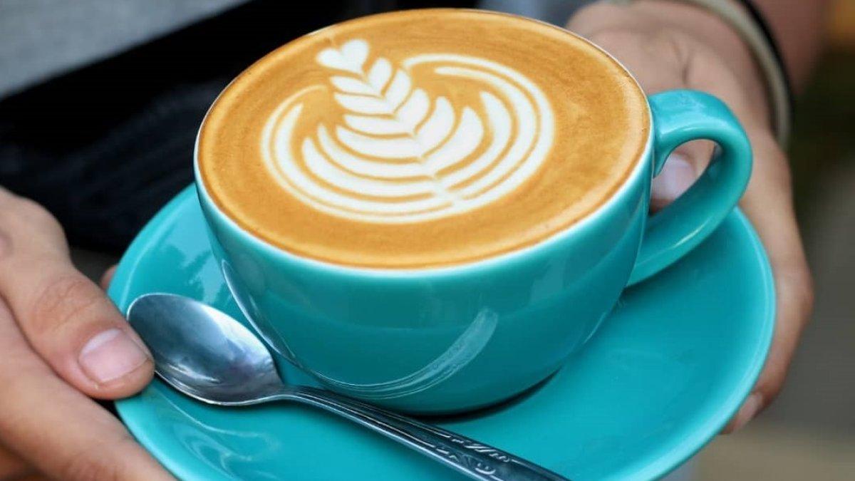 Jungkir Balik Coffee, satu coffee shop hits di Sidoarjo, Jawa Timur.