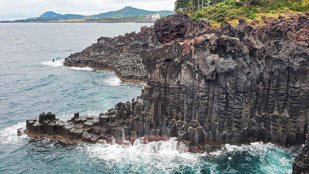 Jusangjeollidae, satu tempat wisata di Jeju, Korea Selatan.