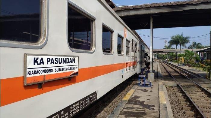 Ilustrasi KA Pasundan