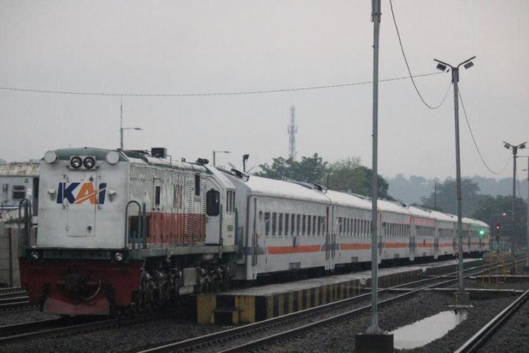 Ilustrasi kereta api.