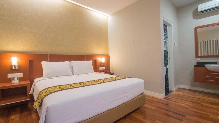 Kamar penginapan di Hotel Trio Indah 2 Malang, Jawa Timur.