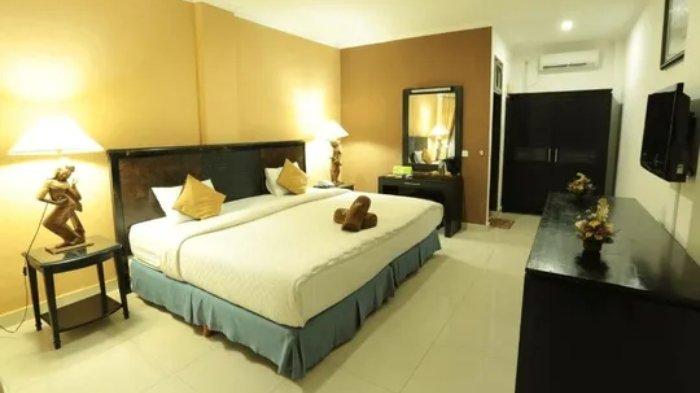 Kamar penginapan di La Walon Hotel Badung, Bali.