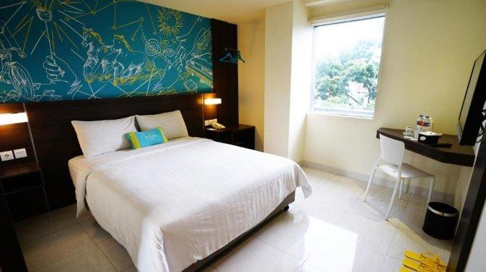 Kamar penginapan di Meize Hotel Bandung, Jawa Barat.