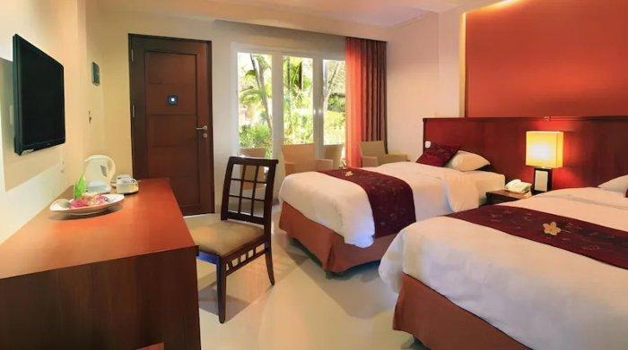 Kamar penginapan nyaman di Restu Bali Hotel Kuta, Bali.