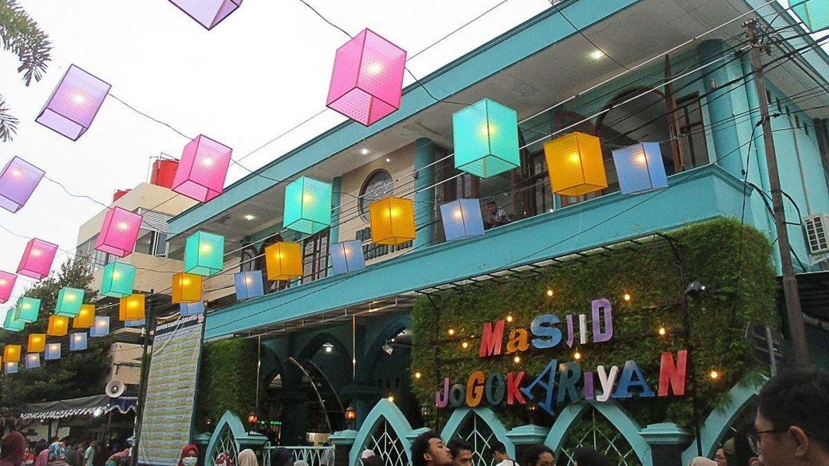 Kampung Ramadhan Jogokariyan, satu tempat ngabuburit di Jogja.