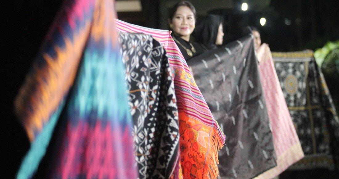 Merayakan Hari Kartini, Kompas Gramedia melalui Bentara Budaya dan Stylo Indonesia berkolaborasi dengan BTN menyelenggarakan acara “Kartini Negeri 2024: Perempuan Indonesia Bangga Berkain-Berdaya dengan Budaya” pada 24-27 April 2024 di Bentara Budaya Jakarta dan Bentara Budaya Art Gallery.
