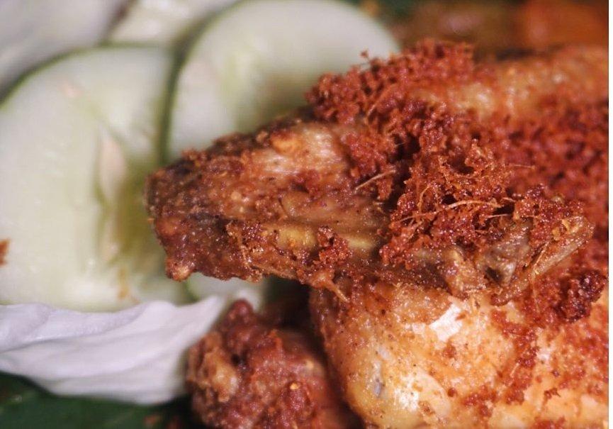 Kedai Mbah Hogen, satu kafe di Magelang Jawa Tengah yang menawarkan paket bukber Ramadan 2024.