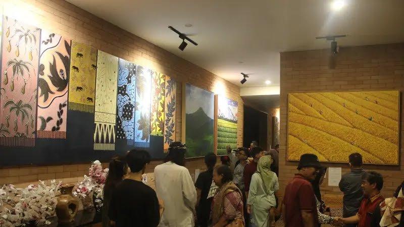 Kie Art Project gelar pameran seni yang bekerja sama dengan Batik Hadipriyanto.