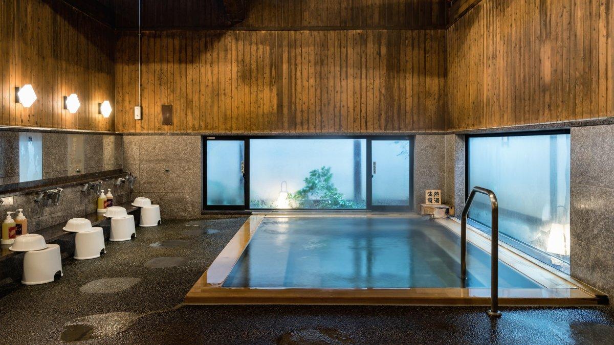 Kinosaki Onsen, satu onsen ramah tato terbaik di Kansai Jepang.