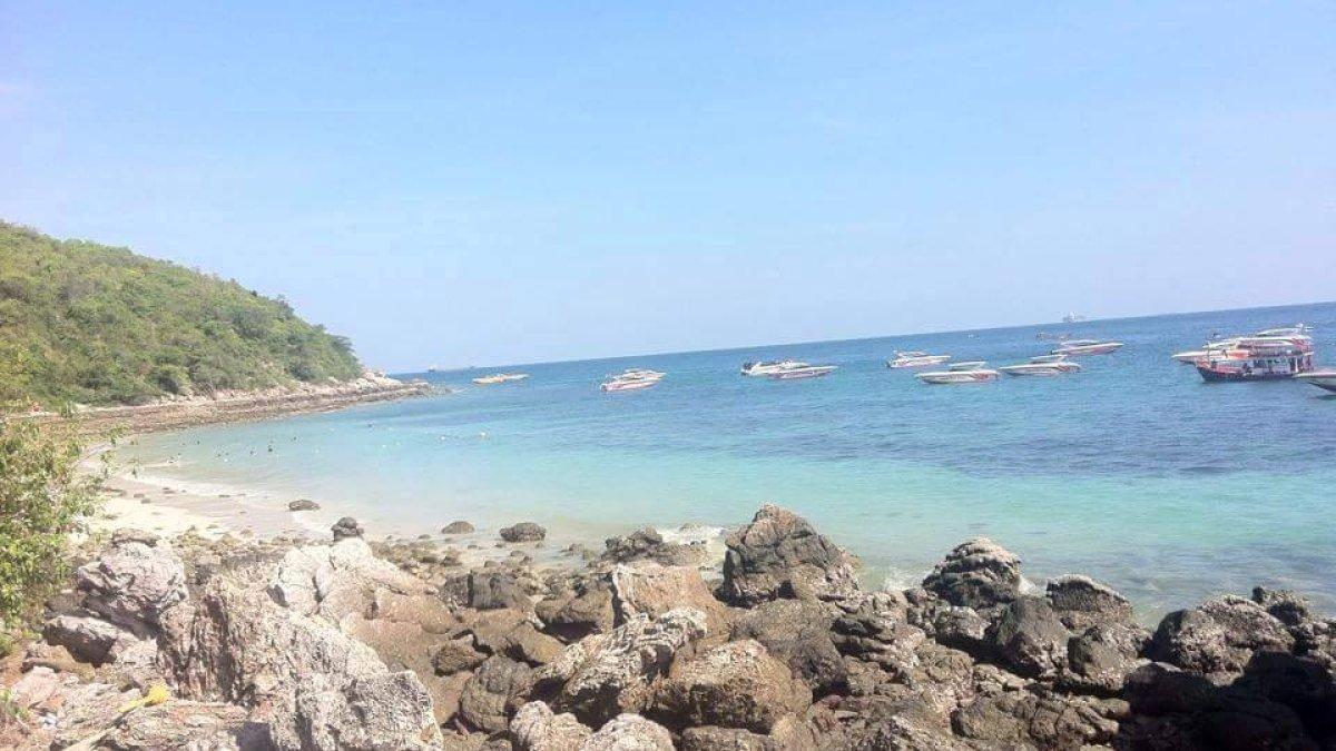 Koh Larn, satu tempat wisata terbaik di Pattaya Thailand yang menarik buat kamu jelajahi.