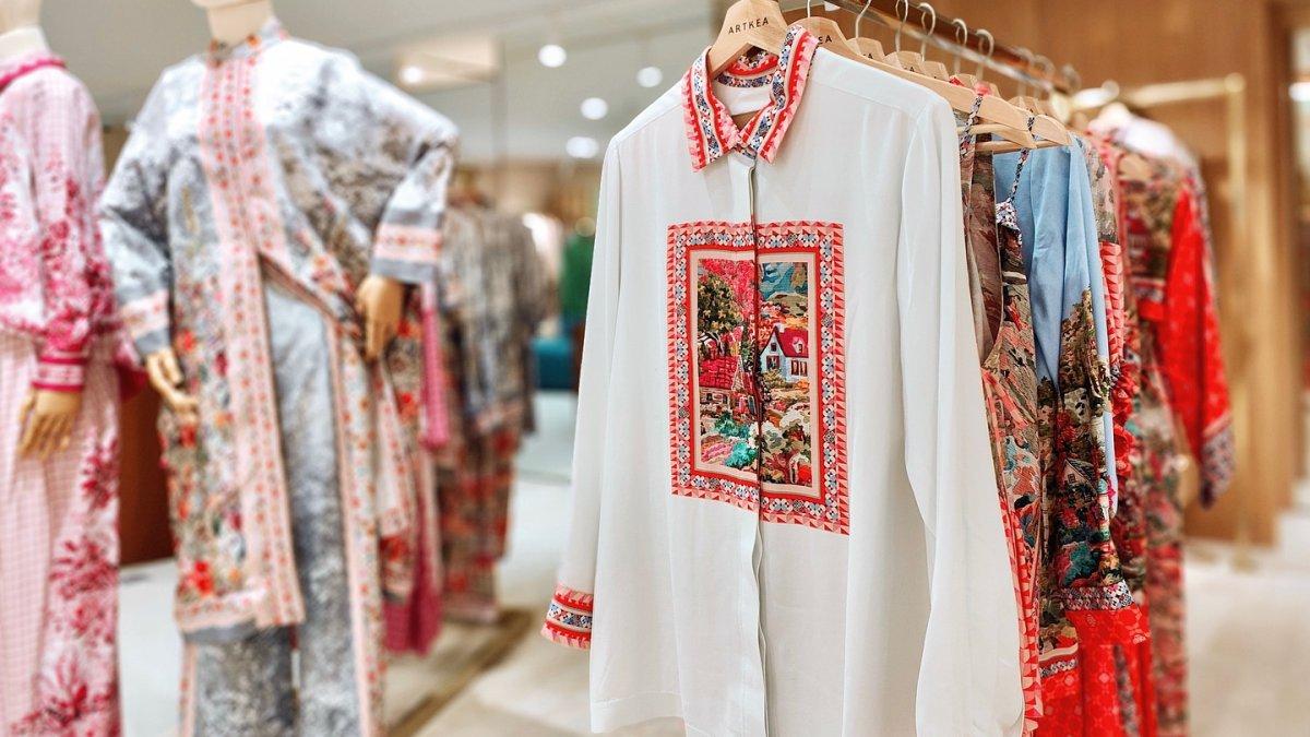 Koleksi fashion Artkea yang ada di gerai utamanya di Plaza Indonesia, Jakarta.