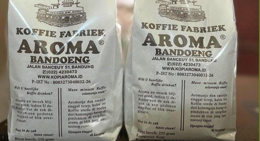 Kopi Aroma, stau oleh-oleh khas Bandung, Jawa Barat.