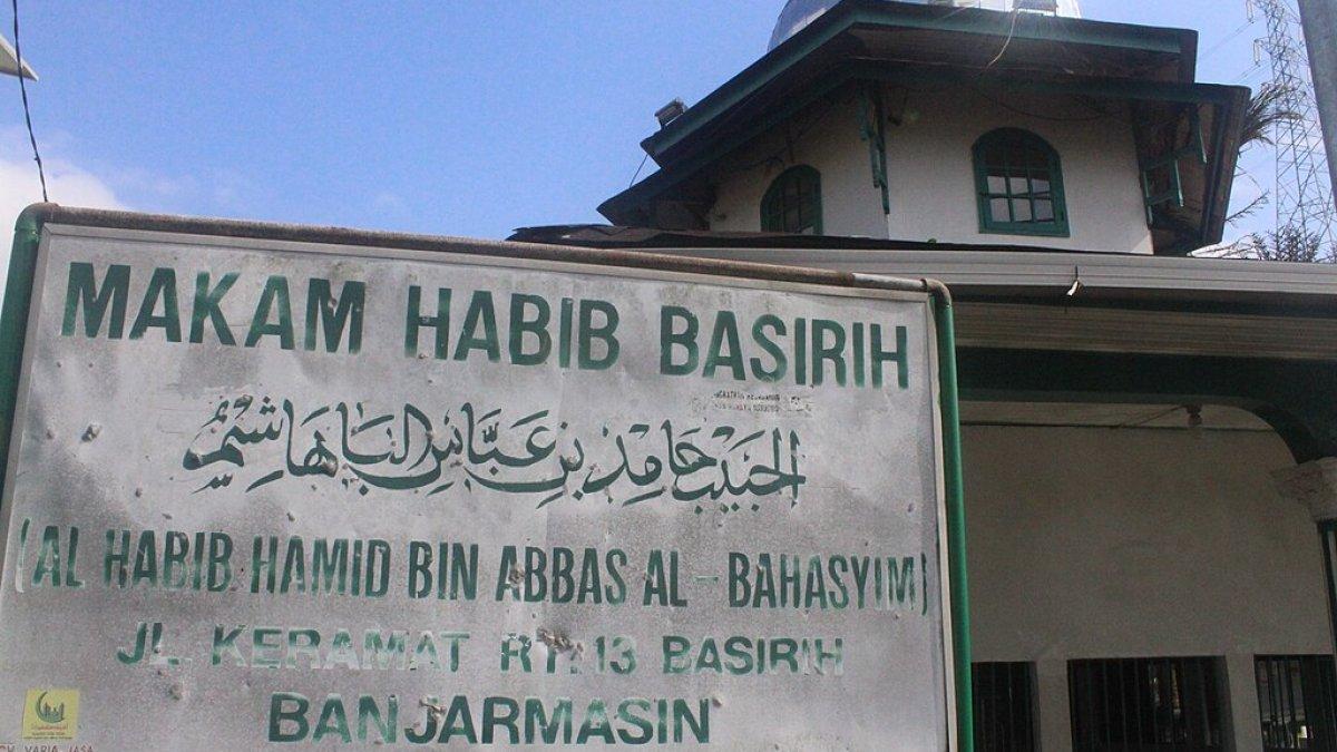 Kubah Basirih, satu tempat wisata religi di Banjarmasin Kalimantan Selatan.