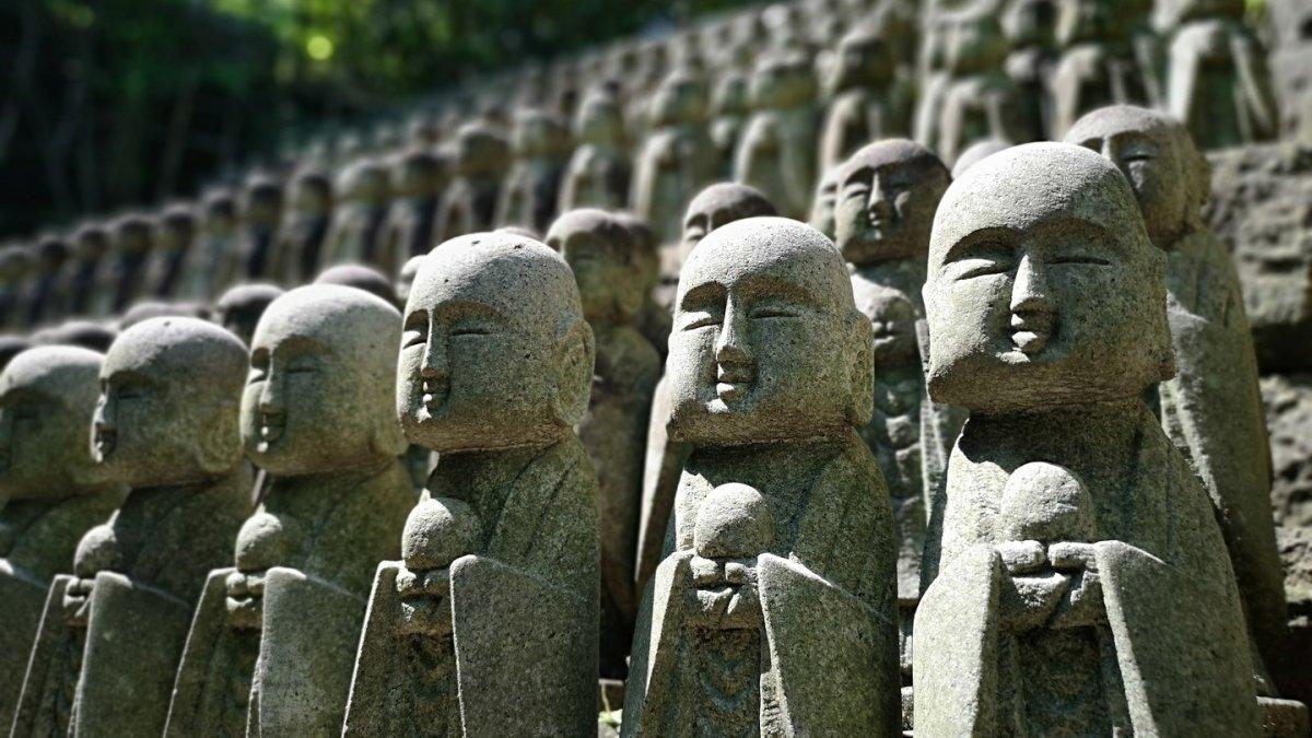 Kuil Hasedera, satu tempat wisata terbaik di Nara Jepang.