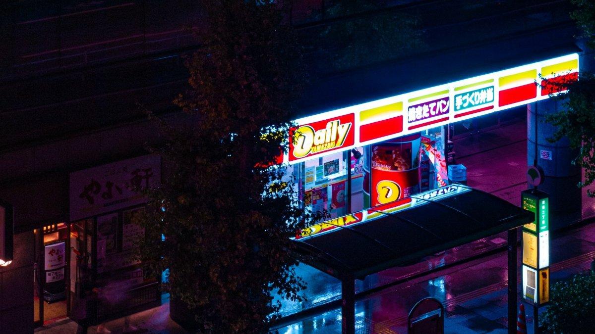 Kuramae, satu tempat belanja terbaik di Tokyo Jepang buat berburu oleh-oleh.