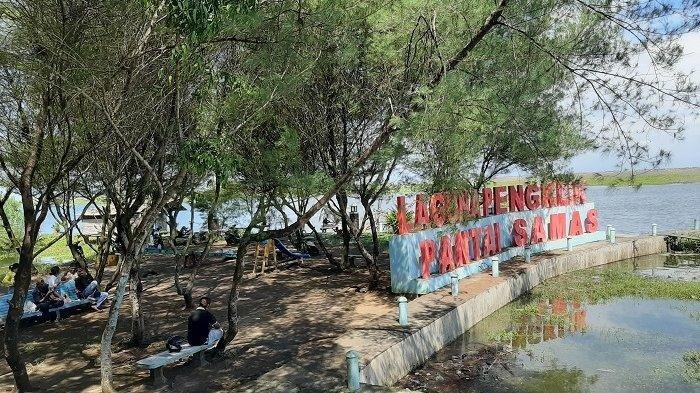Suasana Libur Lebaran hari kedua di Laguna Pengklik Pantai Samas, Senin (25/5/2020)