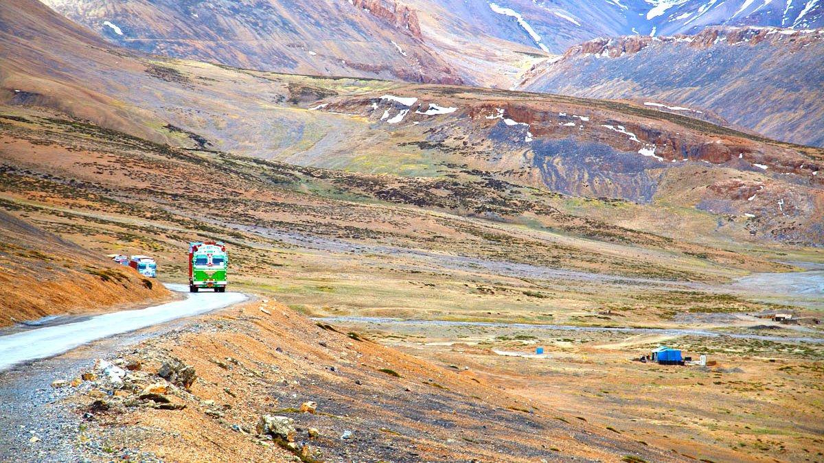 Leh-Manali Highway, satu jalan paling berbahaya di dunia.
