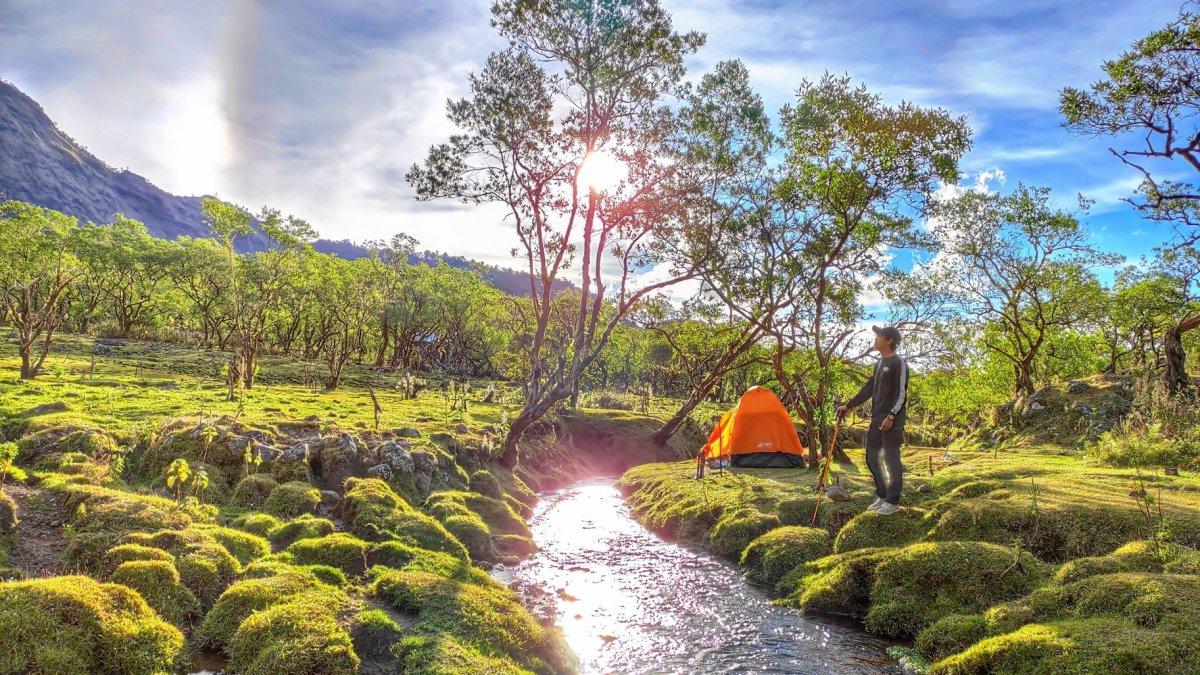 Lembah Lohe, satu tempat camping di Kecamatan Parigi, Kabupaten Gowa, Sulawesi Selatan.