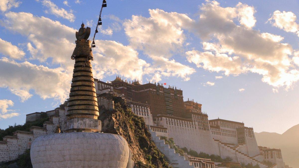 Lhasa, satu kota tertinggi di dunia.