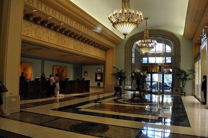 Lobi Hotel Vancouver (sekarang Fairmont Hotel Vancouver), Vancouver, BC.