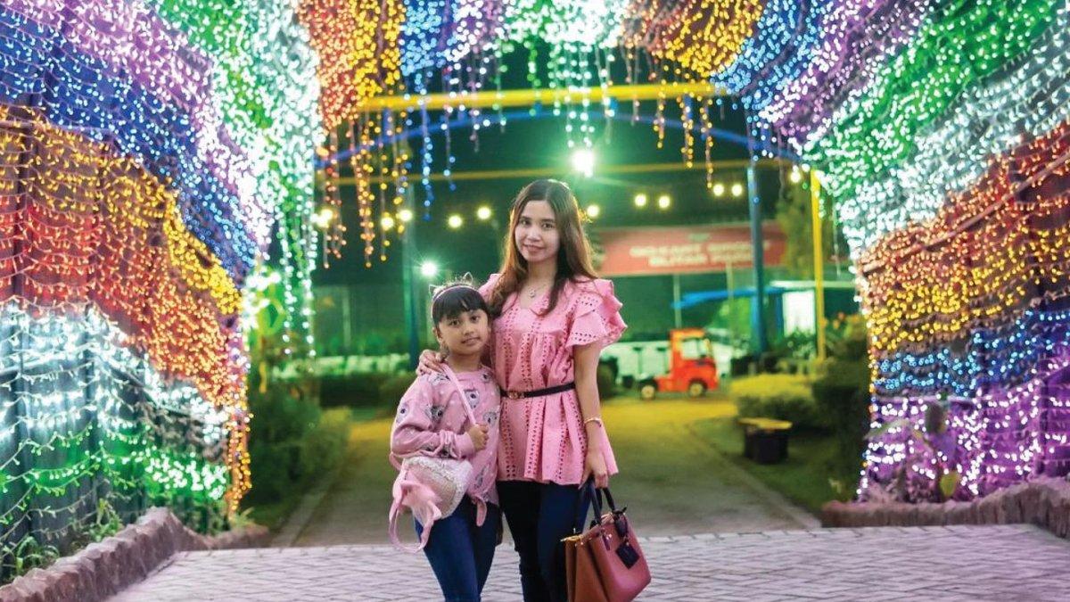 Lorong pelangi, satu wahana di Blitar Park