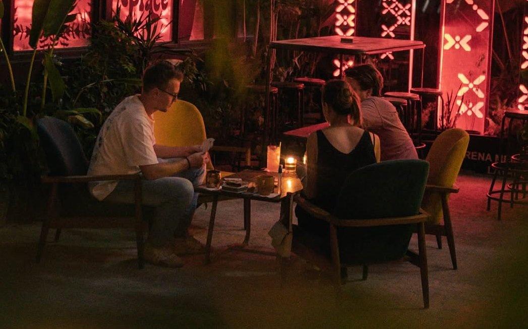 Lucy In The Sky, satu kafe terbaik di Jakarta yang cocok untuk hangout.