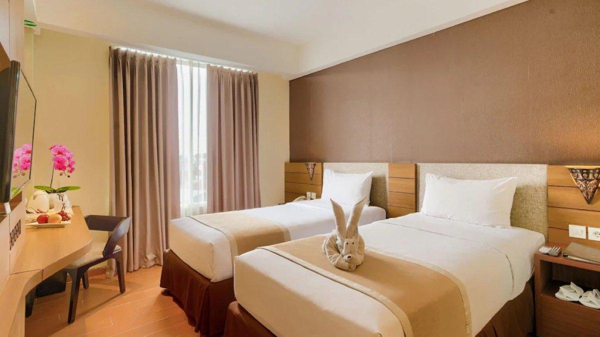Lynn Hotel by Horison, satu hotel bintang 3 di Bantul Jogja yang mendapat rating 8 dari Agoda dengan tarif inap mulai Rp 100 ribuan.