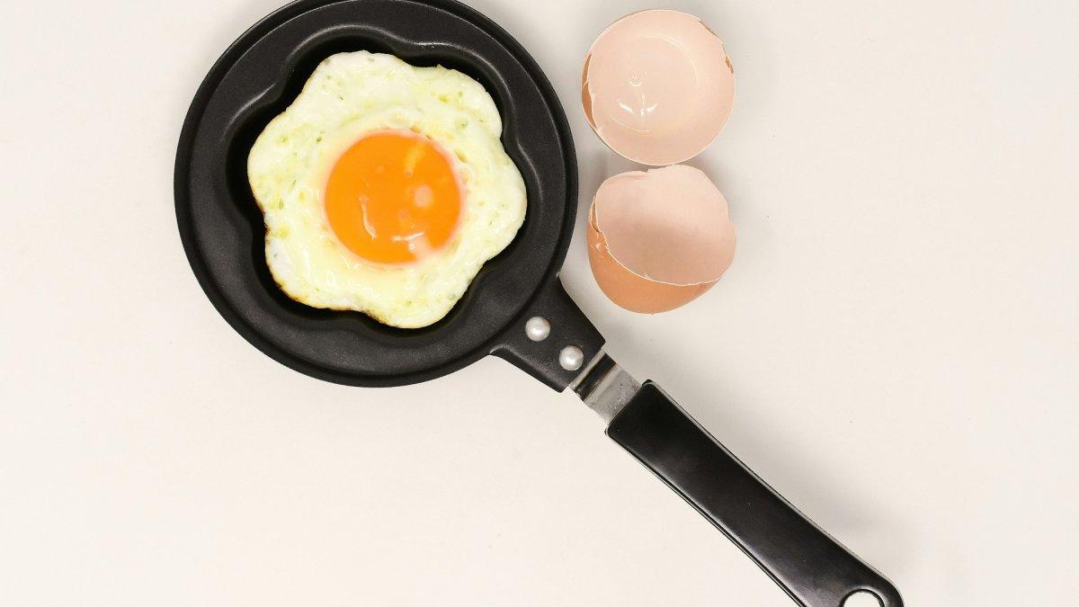 Makanan berminyak, satu makanan terbuat buat sarapan yang sebaiknya kamu hindari.