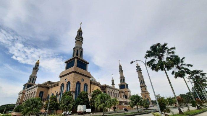 Masjid Islamic Center Samarinda.