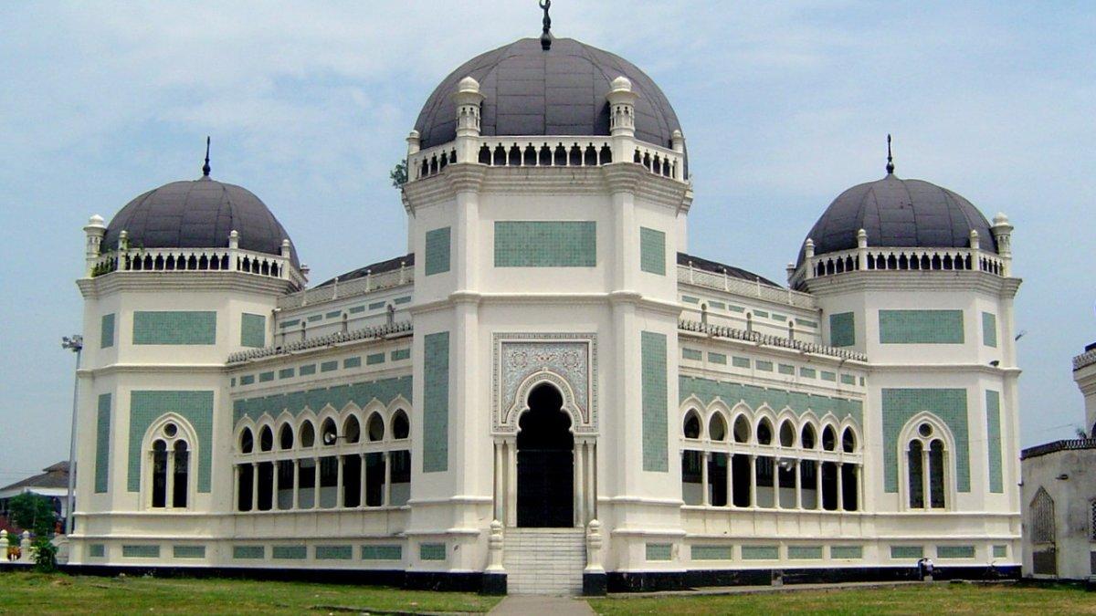 Masjid Raya Al-Mashun, Medan, Sumatera Utara