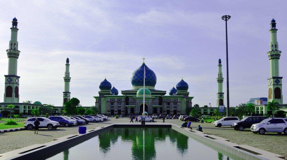 Masjid Raya Pekanbaru.