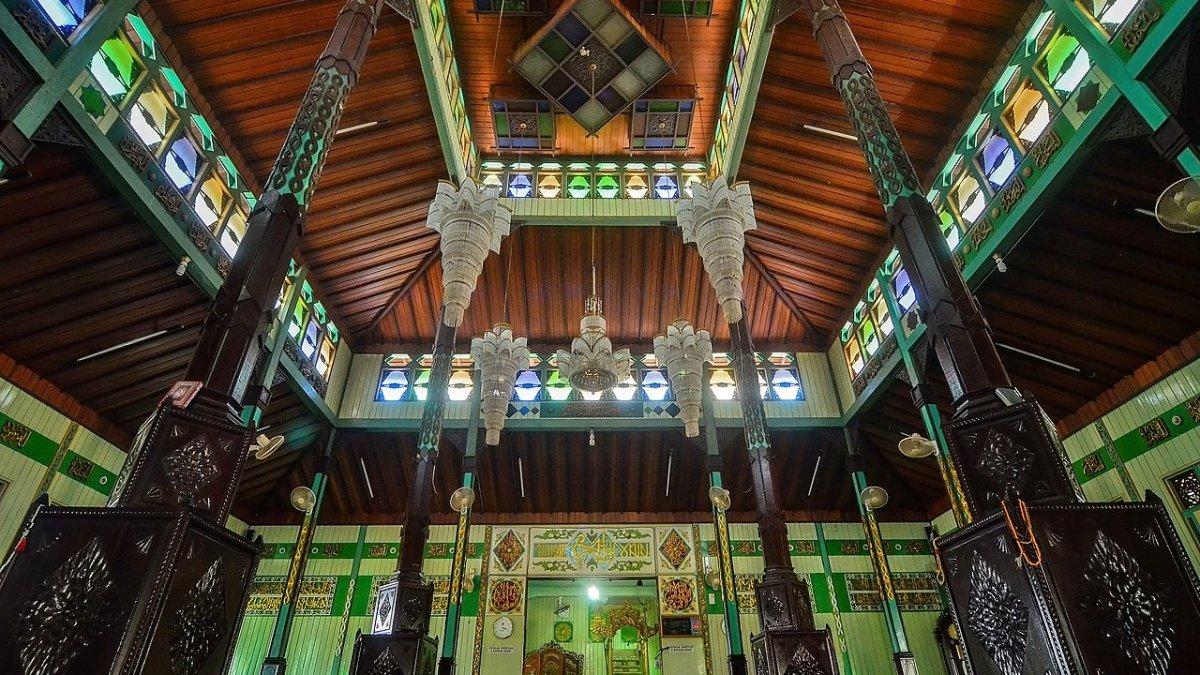 Masjid Sultan Suriansyah, satu tempat wisata religi di Banjarmasin Kalimantan Selatan.