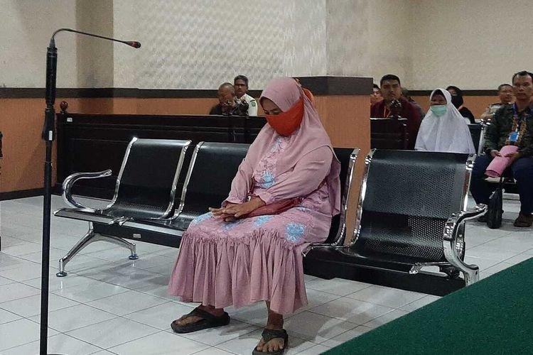 Masriah saat menjalani sidang di Pengadilan Negeri Sidoarjo, Rabu (31/5/2023).
