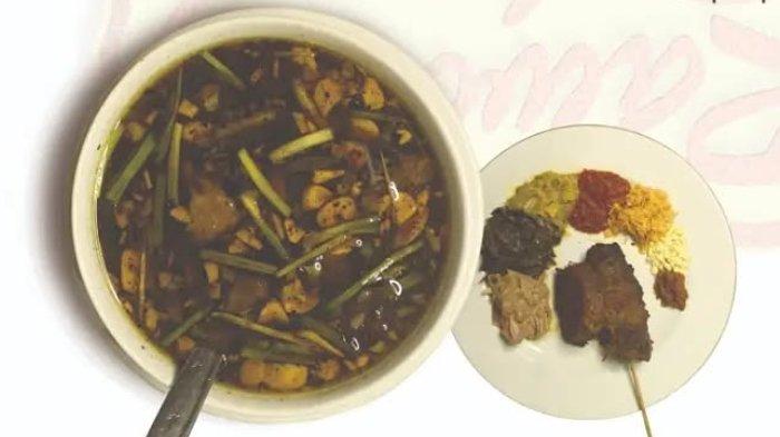 Menu makanan di Rawon Sakinah Pasuruan, Jawa Timur yang cocok untuk sarapan.