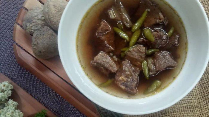 Menu makanan di Warung Masduki Pekalongan