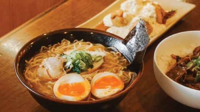 Menu ramen enak di Ramen Seirock-YA Honten Jakarta yang cocok buat makan siang.