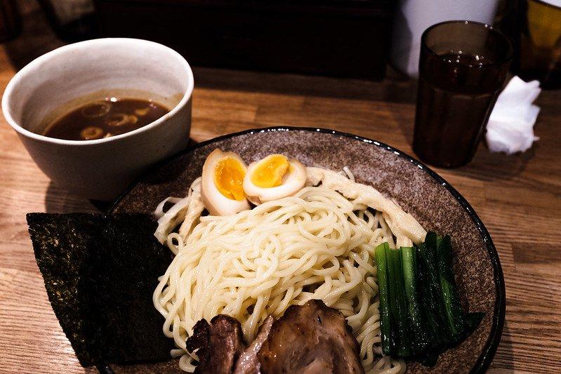 Menya Nukaji, satu ramen enak di Tokyo yang bisa kamu coba saat liburan ke Jepang.