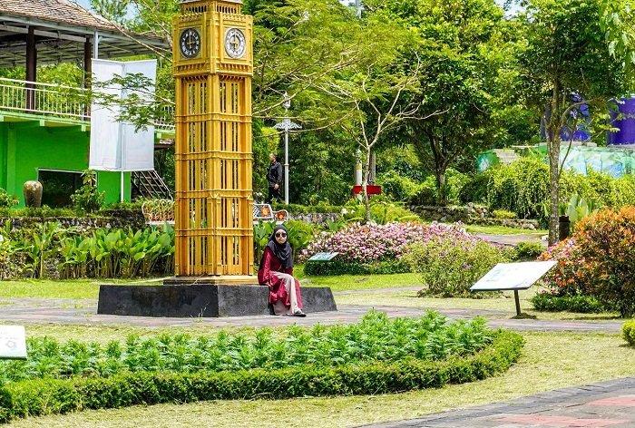 Merapi Park, tempat wisata kekinian yang berlokasi di Jalan Kaliurang KM 22,5, Banteng, Hargobinangun, Pakem, Kabupaten Sleman, Jogja.