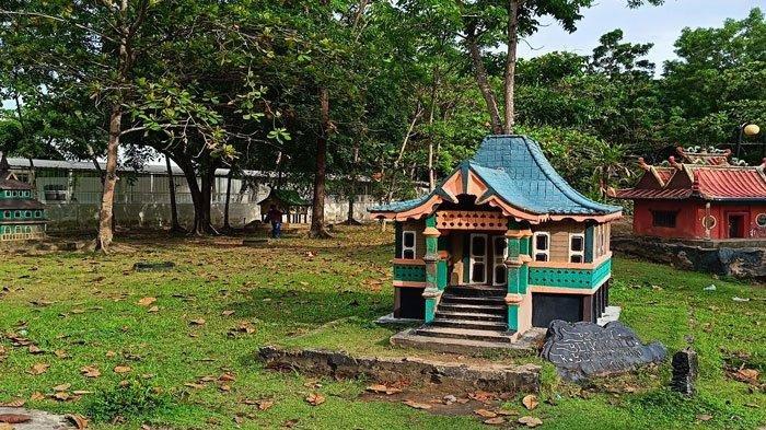 Suasana di tempat wisata edukasi Miniature House Indonesia di kawasan Golden City Bengkong, Batam, pada Selasa (30/4/2024).