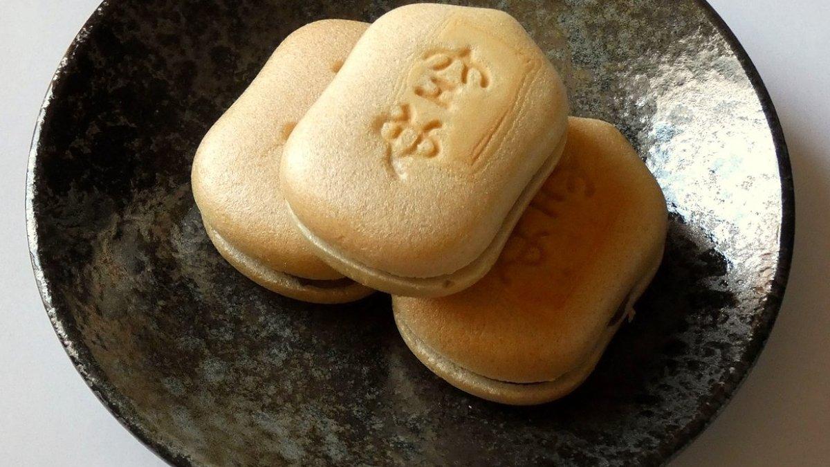 Monaka, satu camilan populer di Tokyo Jepang buat oleh-oleh.