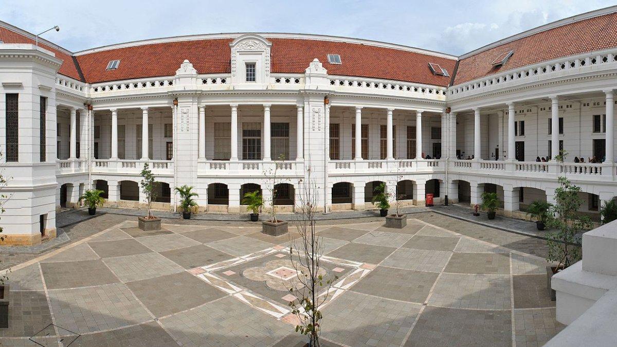 Museum Bank Indonesia, satu museum terbaik di Kota Tua Jakarta.