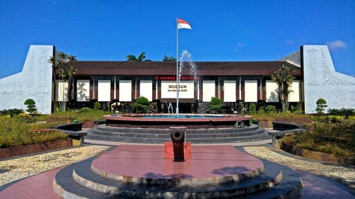 Museum Kalimantan Barat, tempat wisata edukatif di Pontianak, Kalimantan Barat.