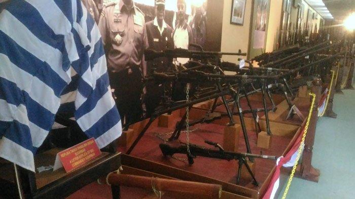 Di tempat wisata Museum PETA Bogor ini kamu bisa melihat bagaimana tentara PETA berada di medan tempur melawan pasukan Jepang.